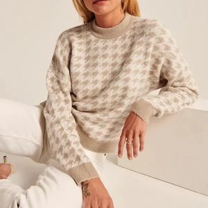 Houndstooth Patterned Sweater